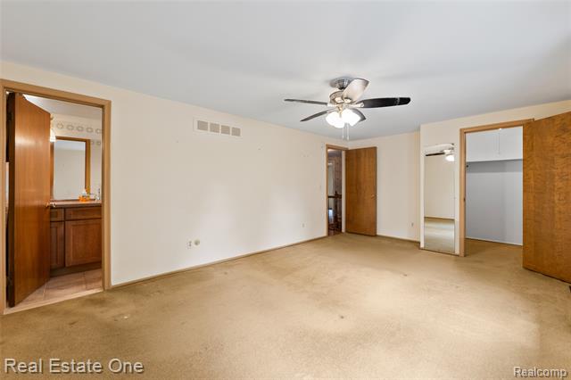 Builiding view forty four for 25574 Wilson, Dearborn Heights, MI. 48127