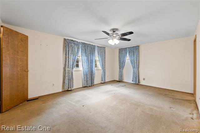 Builiding view forty three for 25574 Wilson, Dearborn Heights, MI. 48127