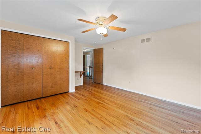 Builiding view forty two for 25574 Wilson, Dearborn Heights, MI. 48127