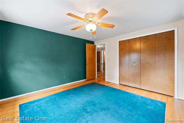 Builiding view thirty eight for 25574 Wilson, Dearborn Heights, MI. 48127