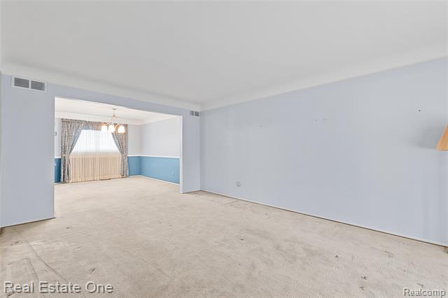 Builiding view twenty five for 25574 Wilson, Dearborn Heights, MI. 48127