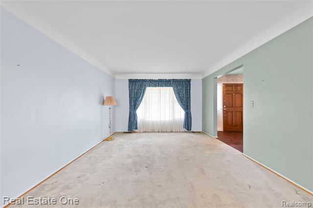 Builiding view twenty six for 25574 Wilson, Dearborn Heights, MI. 48127