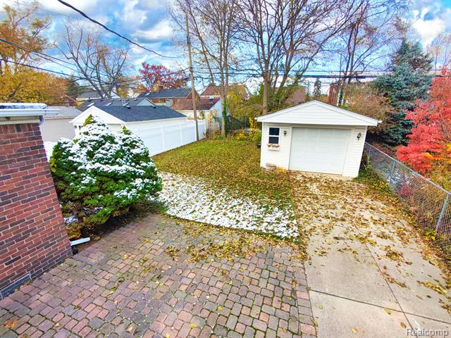 Builiding view six for 22844 Buckingham, Dearborn, MI. 48128