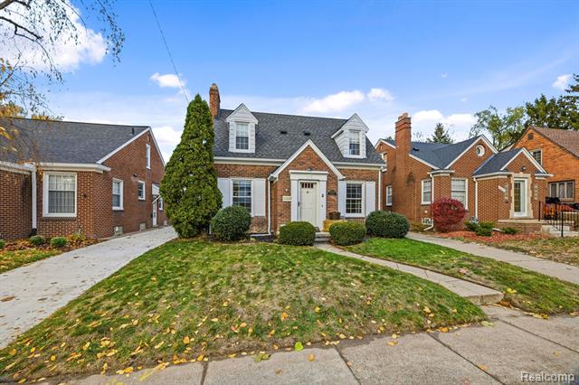 Builiding view thirty seven for 22844 Buckingham, Dearborn, MI. 48128