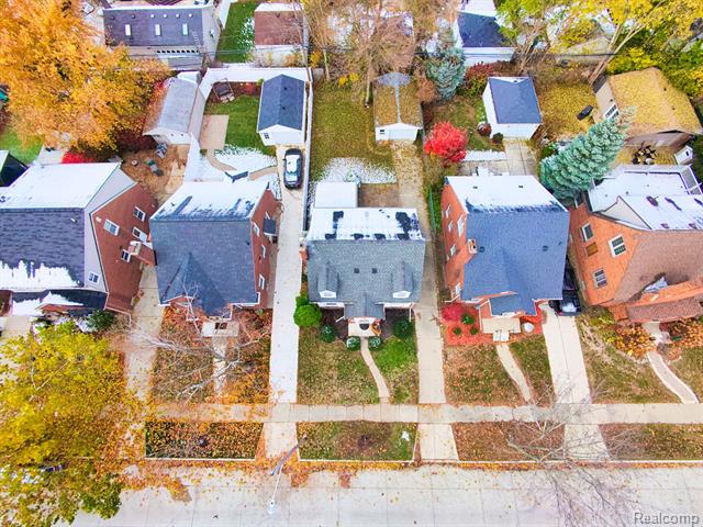 Builiding view thirty six for 22844 Buckingham, Dearborn, MI. 48128