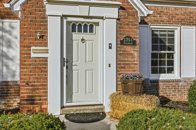 Builiding view two for 22844 Buckingham, Dearborn, MI. 48128