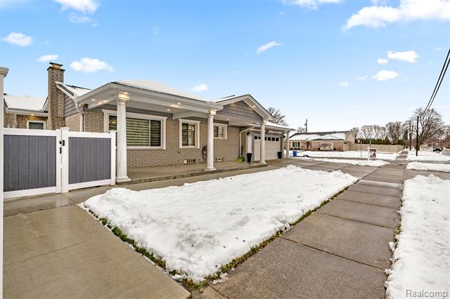 Builiding view forty eight for 26611 Cecile, Dearborn Heights, MI. 48127