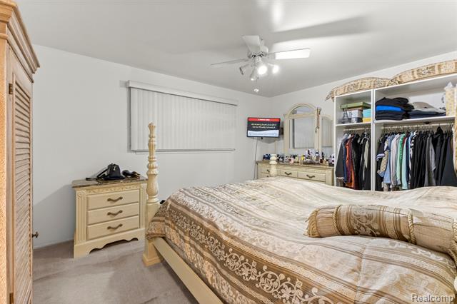 Builiding view twenty three for 26611 Cecile, Dearborn Heights, MI. 48127