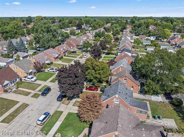 Builiding view thirty eight for 1300 Nightingale, Dearborn, MI. 48128