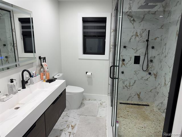 Builiding view ten for 23926 Oak, Dearborn, MI. 48128