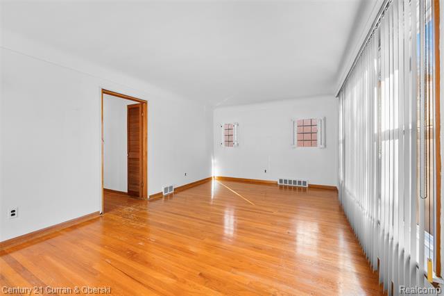 Builiding view four for 1521 N Vernon, Dearborn, MI. 48128