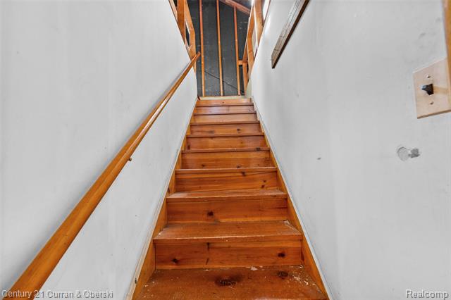 Builiding view nineteen for 1521 N Vernon, Dearborn, MI. 48128