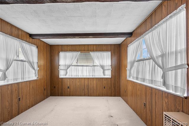 Builiding view seventeen for 1521 N Vernon, Dearborn, MI. 48128