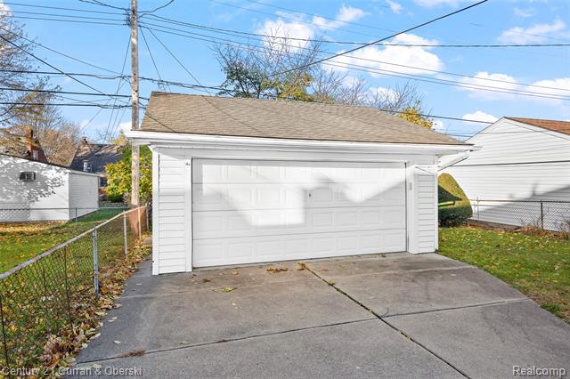 Builiding view twenty eight for 1521 N Vernon, Dearborn, MI. 48128