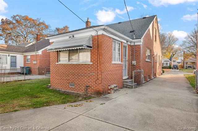 Builiding view twenty five for 1521 N Vernon, Dearborn, MI. 48128