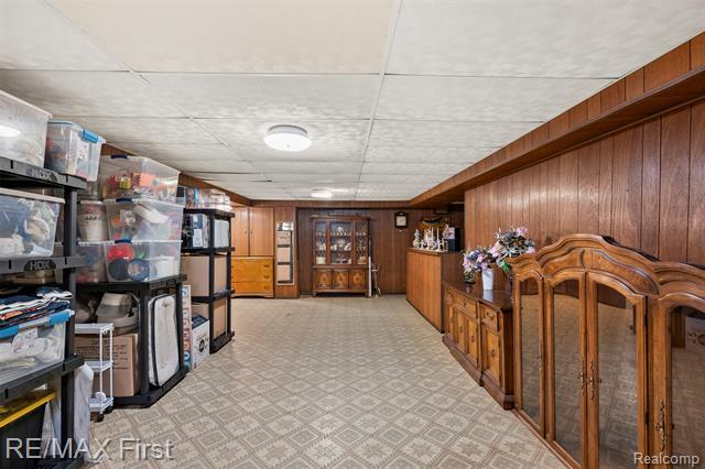 Builiding view thirty eight for 26376 Lawrence, Dearborn Heights, MI. 48127