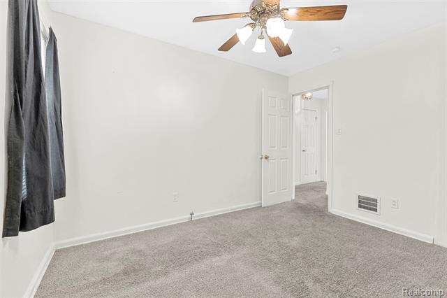 Builiding view eleven for 23621 Lawrence, Dearborn, MI. 48128