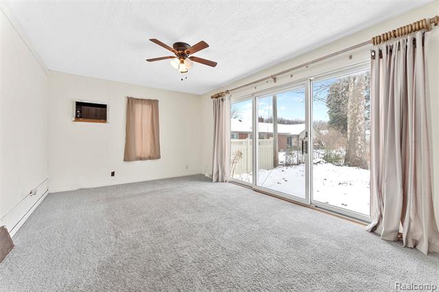 Builiding view twelve for 23621 Lawrence, Dearborn, MI. 48128