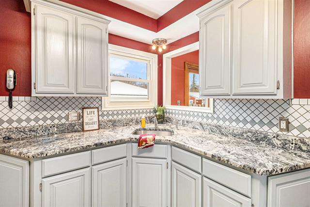 Builiding view four for 30801 Pardo, Garden City, MI. 48135