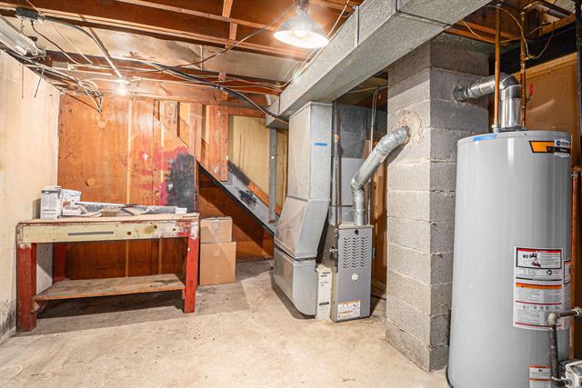 Builiding view seventeen for 30801 Pardo, Garden City, MI. 48135