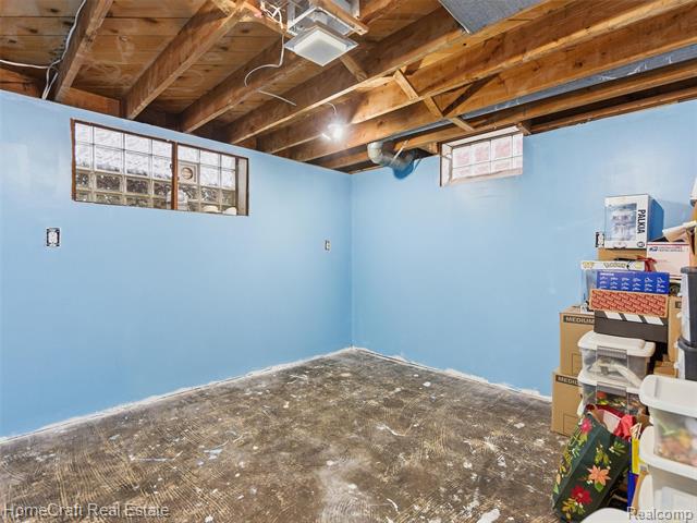 Builiding view twenty nine for 1775 N Gulley, Dearborn Heights, MI. 48127