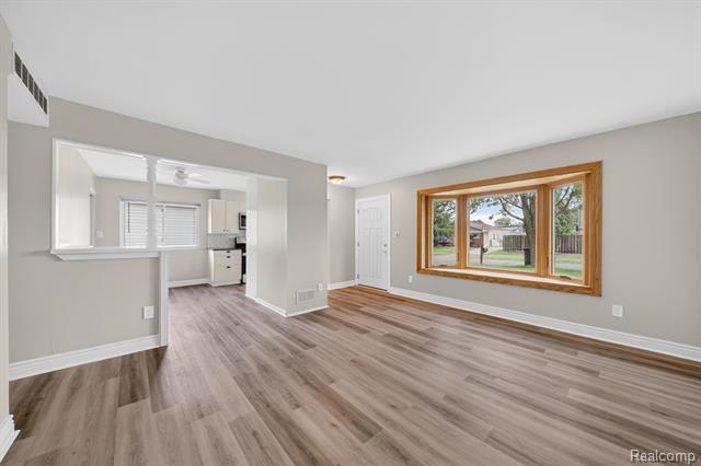 Builiding view three for 33484 Krauter, Westland, MI. 48185