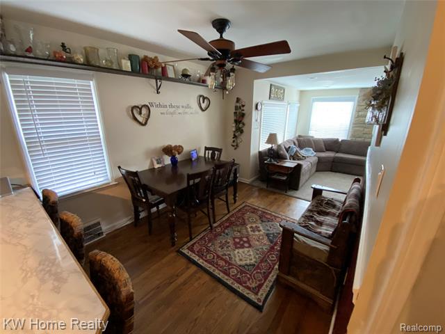 Builiding view fifteen for 1846 N Elizabeth, Dearborn, MI. 48128