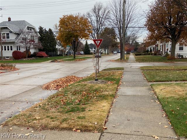 Builiding view five for 1846 N Elizabeth, Dearborn, MI. 48128