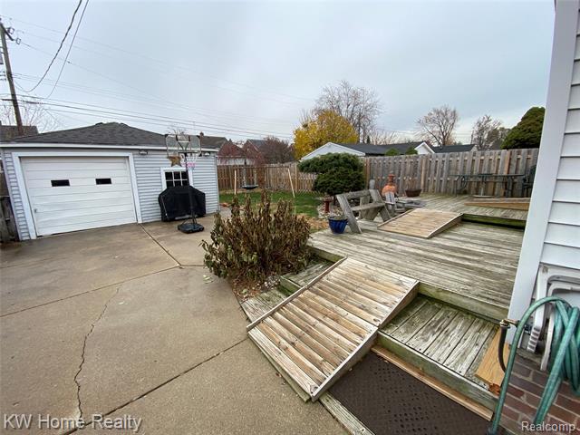 Builiding view six for 1846 N Elizabeth, Dearborn, MI. 48128