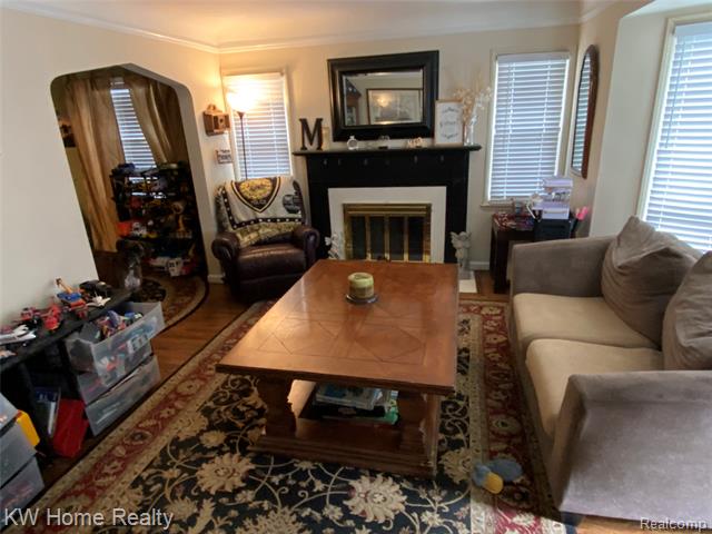 Builiding view twelve for 1846 N Elizabeth, Dearborn, MI. 48128