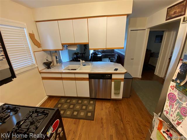 Builiding view two for 1846 N Elizabeth, Dearborn, MI. 48128