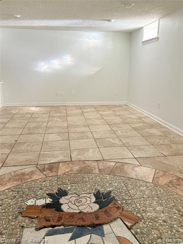 Builiding view forty nine for 251 Helen, Garden City, MI. 48135