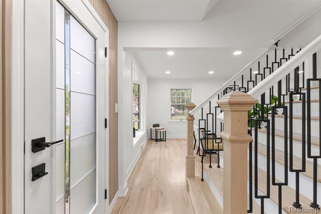 Builiding view four for 21984 Wildwood, Dearborn, MI. 48128