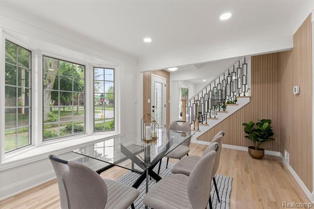 Builiding view fourteen for 21984 Wildwood, Dearborn, MI. 48128