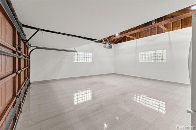 Builiding view twenty four for 21984 Wildwood, Dearborn, MI. 48128