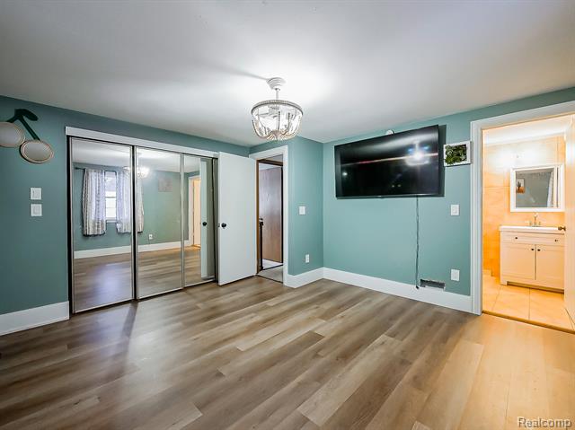 Builiding view twenty two for 6087 N Parent, Westland, MI. 48185