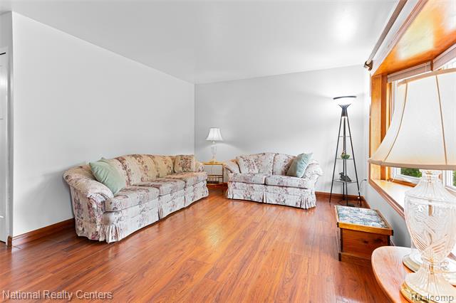 Builiding view eight for 23054 Cora, Farmington, MI. 48336