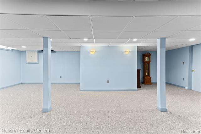 Builiding view thirty four for 23054 Cora, Farmington, MI. 48336