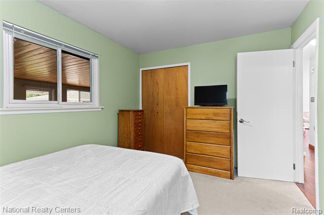 Builiding view twenty one for 23054 Cora, Farmington, MI. 48336