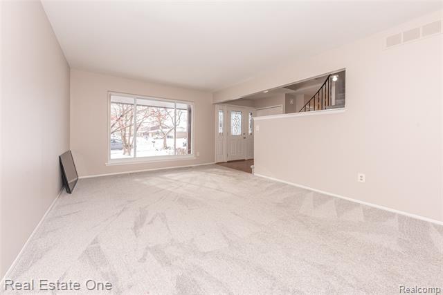 Builiding view sixteen for 41958 Sunderland, Canton, MI. 48187