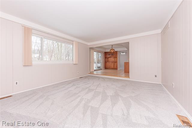 Builiding view thirty one for 41958 Sunderland, Canton, MI. 48187