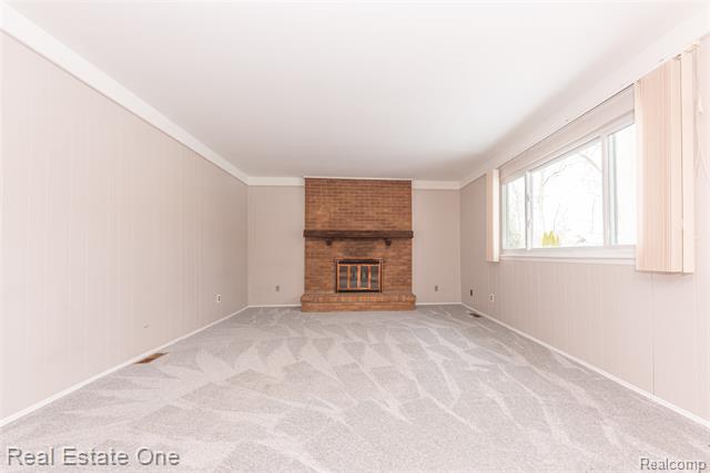 Builiding view thirty for 41958 Sunderland, Canton, MI. 48187