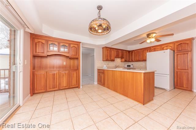 Builiding view twenty two for 41958 Sunderland, Canton, MI. 48187