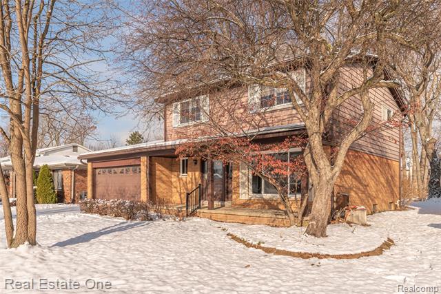 Builiding view two for 41958 Sunderland, Canton, MI. 48187