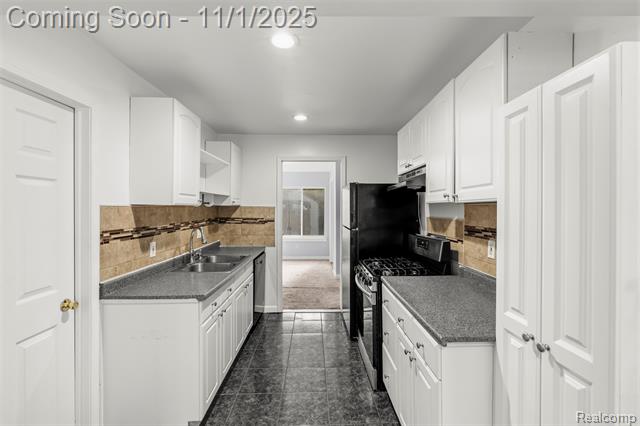 Builiding view six for 10721 Troy, Oak Park, MI. 48237