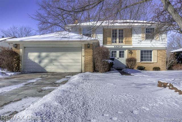 front view for 44242 Umberland N, Canton, Mi. 48187