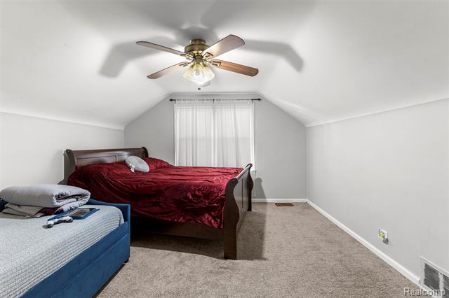 Builiding view twenty four for 2011 Burger, Dearborn, MI. 48128