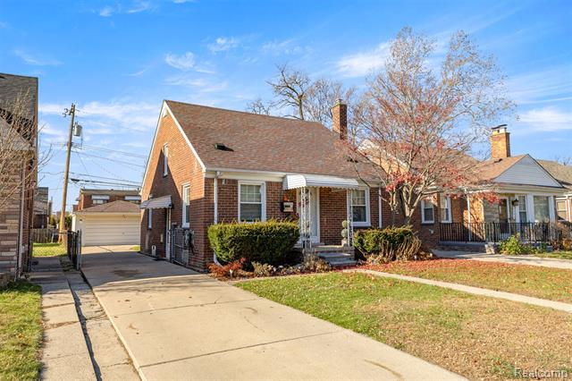 Builiding view two for 2011 Burger, Dearborn, MI. 48128