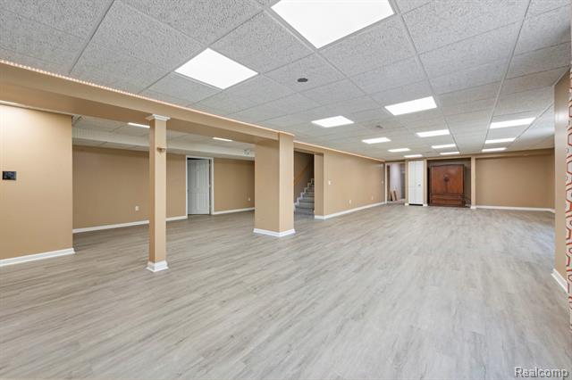 Builiding view fifty nine for 50145 Tottenham, Canton, MI. 48187