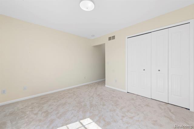 Builiding view forty nine for 50145 Tottenham, Canton, MI. 48187